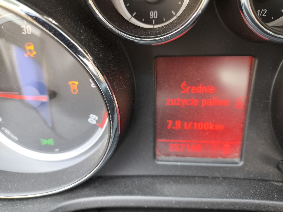 Opel Insignia kombi Sports Tourer 2,0 CDTI 2009 r