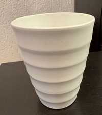 Osłonka donica wazon biała ceramika połysk