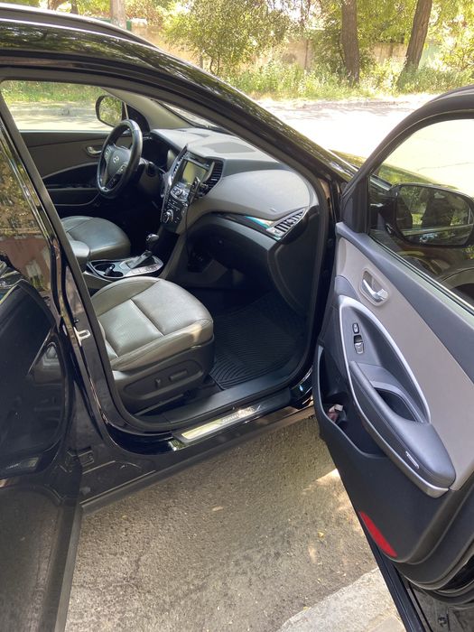 Hyundai grand santa fe