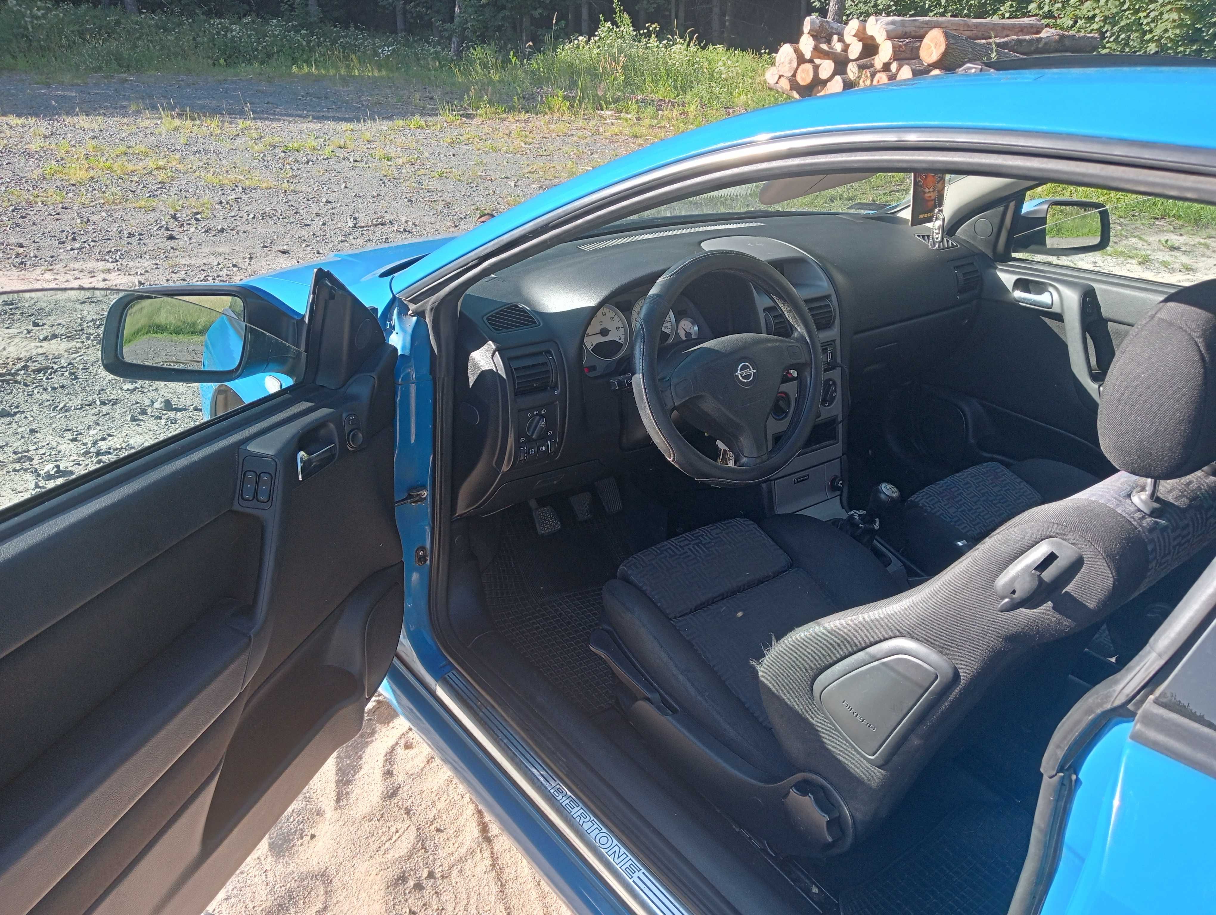 2x Opel Bertone 1.8 16v