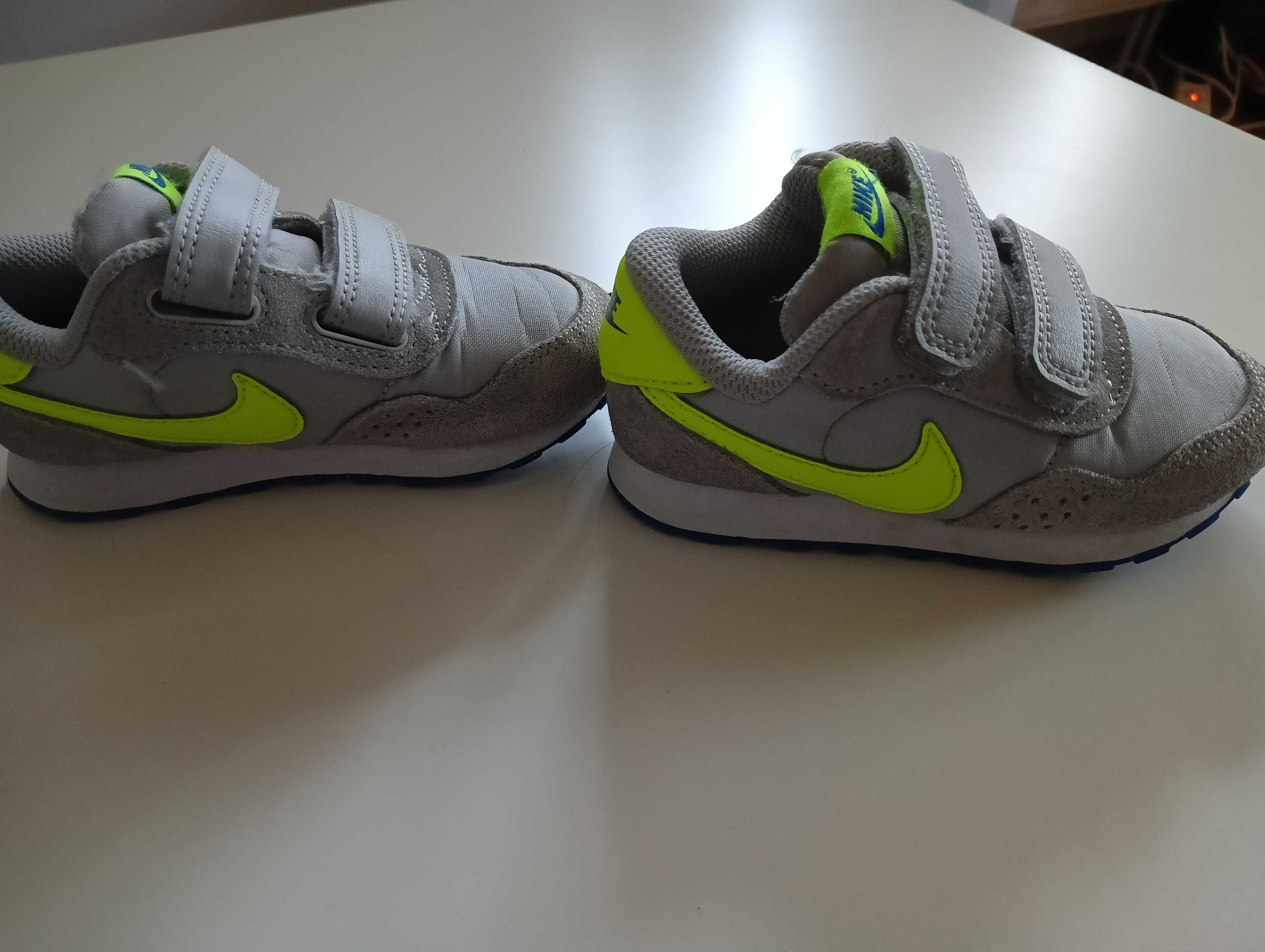 Buty Nike rozmiar 23.5