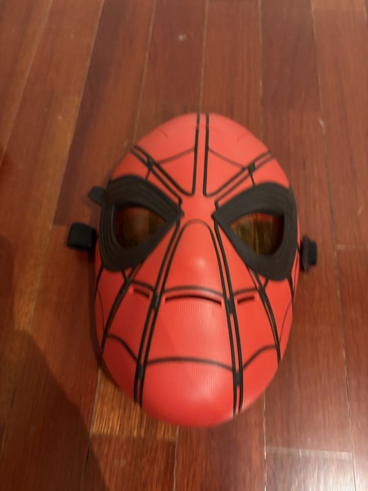 Mascara e lançador Homem-aranha