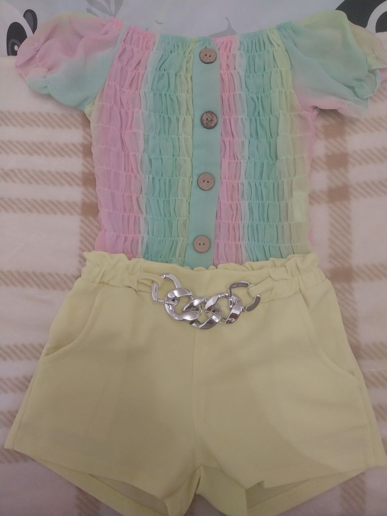 Roupa criança em bom estado