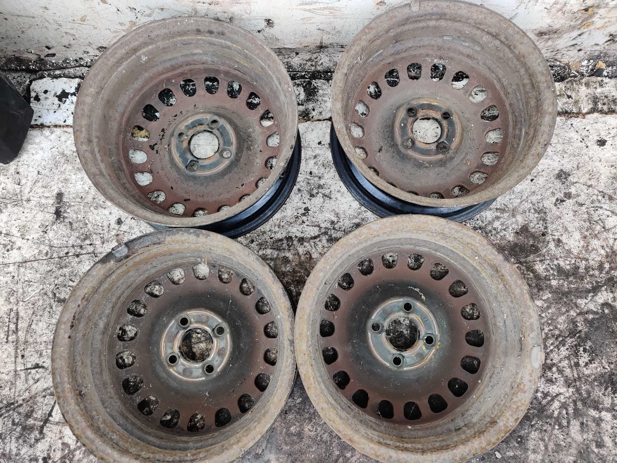 Felgi Stalowe Stalówki Felga  4x100 5 1/2Jx14 ET39 Opel Corsa D