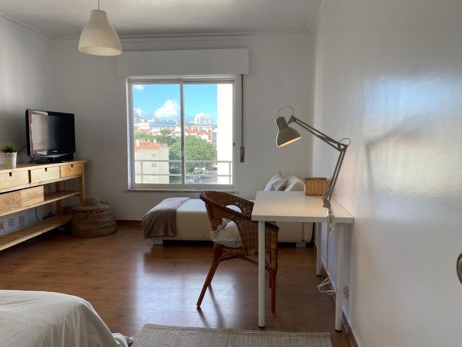 Alugo quarto Alfragide (Lisboa)