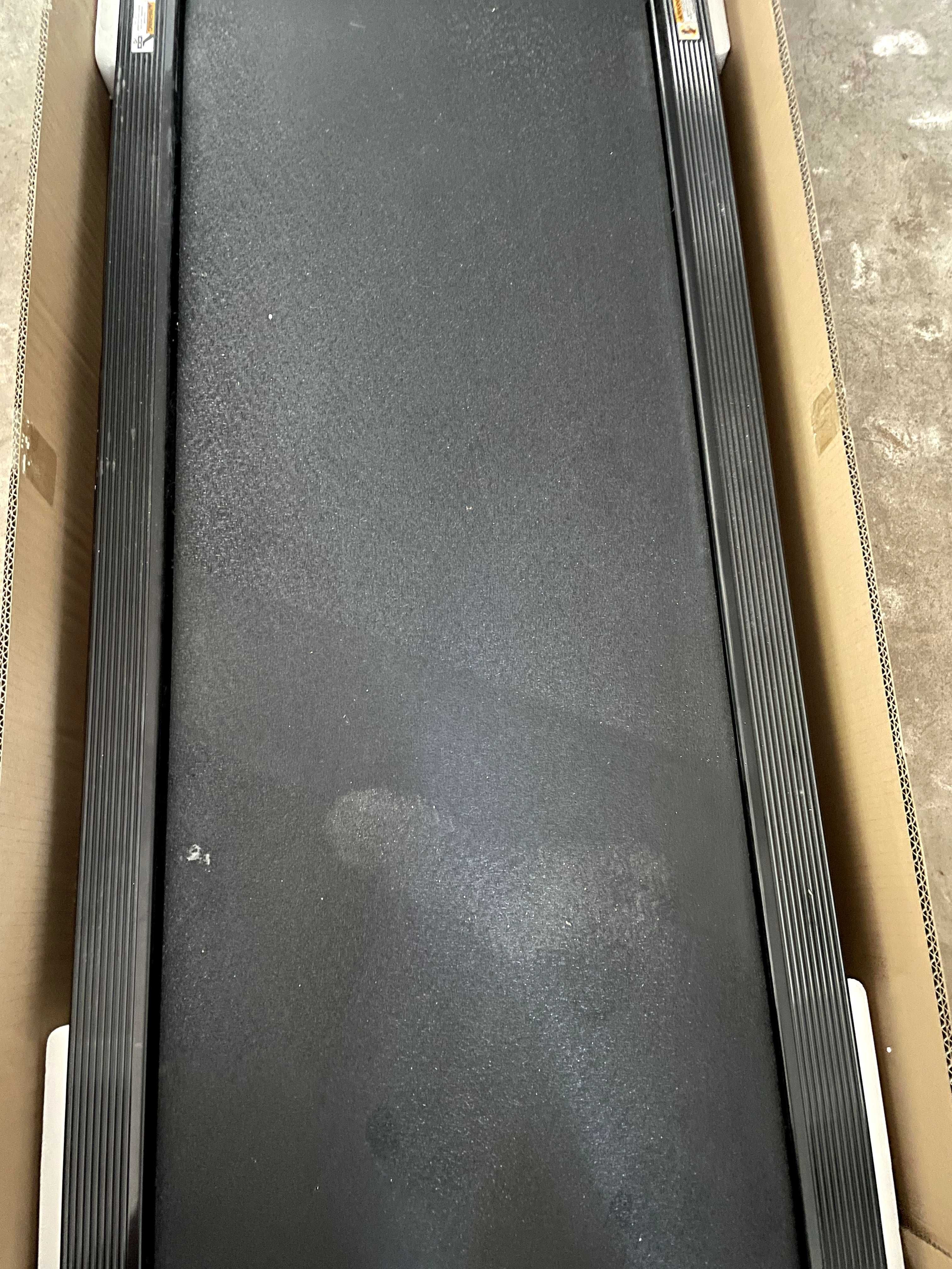 Бігова доріжка FitLogic T102E