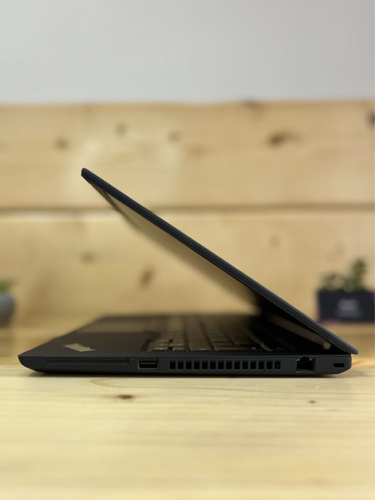 Ноутбук Lenovo ThinkPad T490/i7-8565U/16GB/256GB/14"FHD/Гарантія