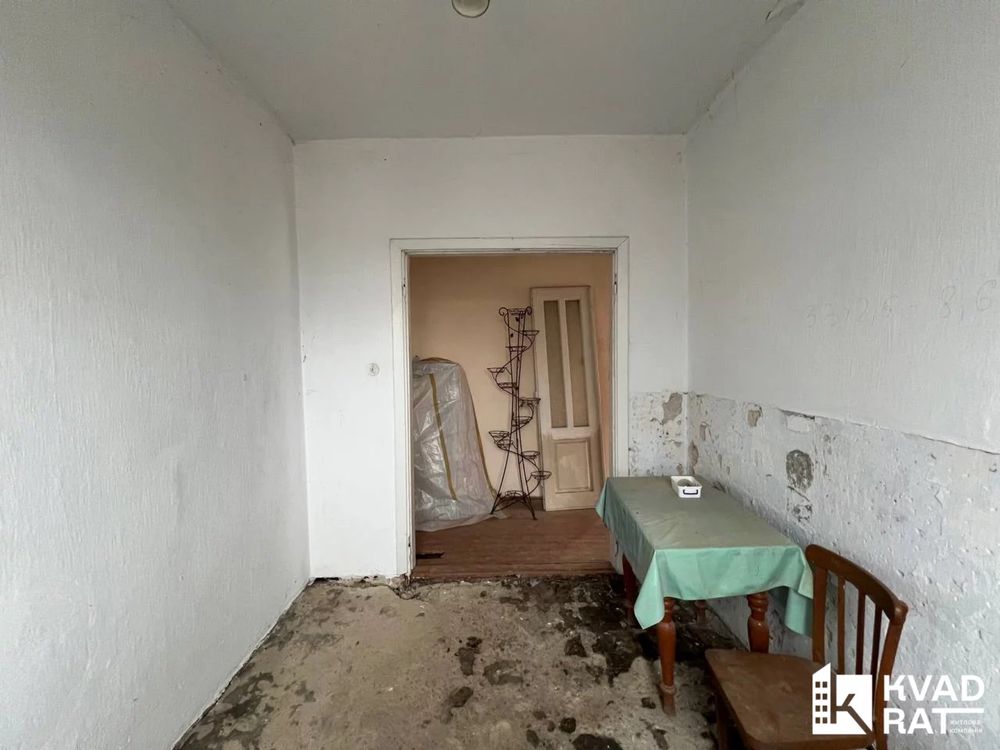 Продається будинок у центрі с. Єзупіль
