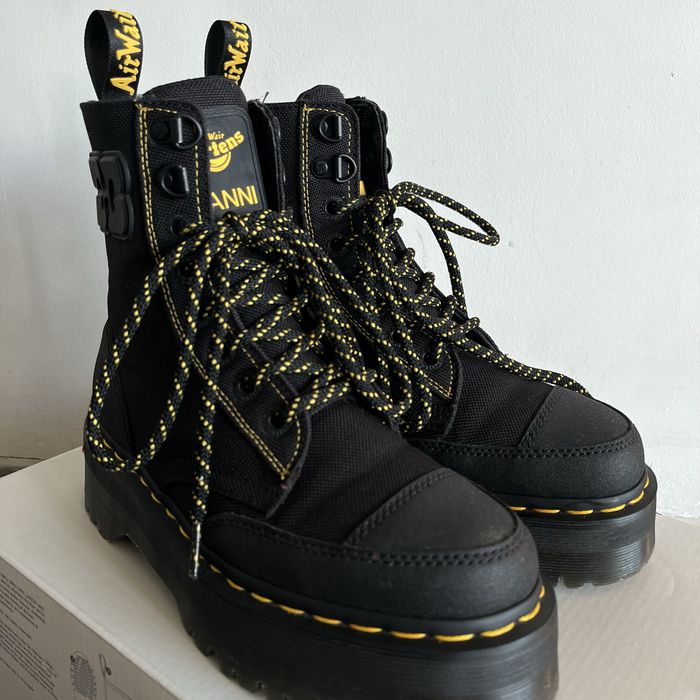 GANNI Dr Martens - Edicao especial, como Novas