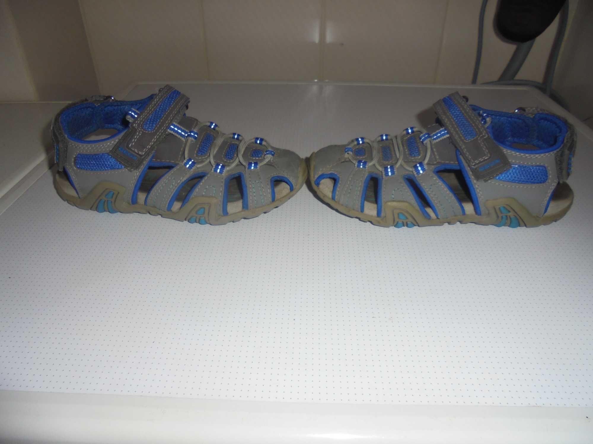 sandálias de menino da marca GEOX