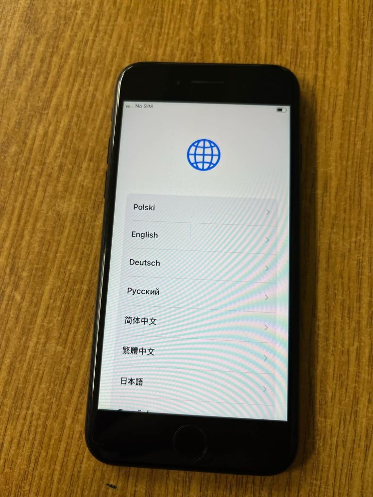 iPhone se2020 2 generacji