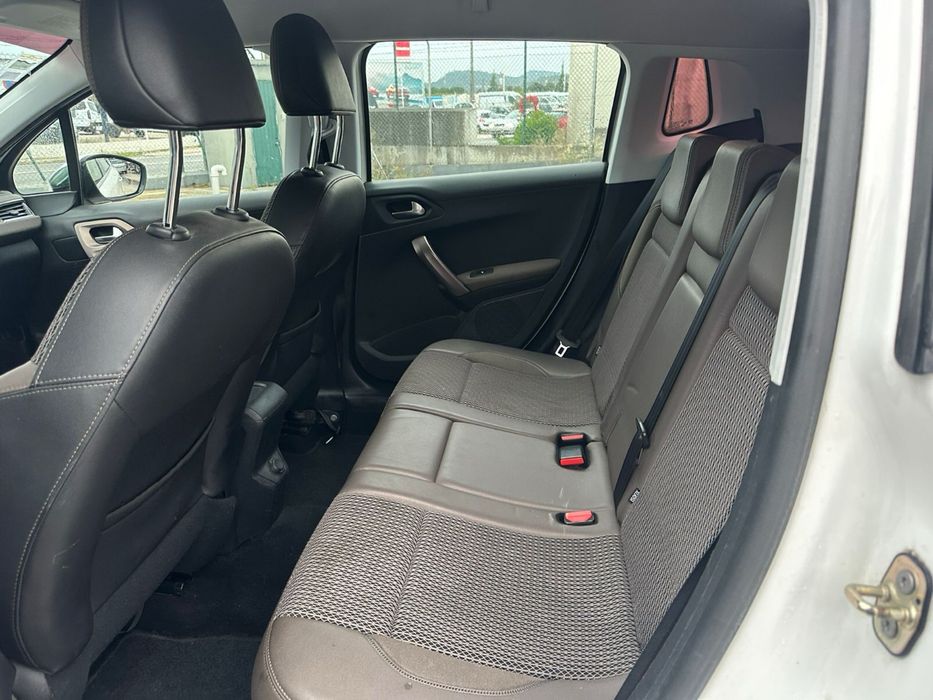 Peugeot 2008 1.2 Vti 2013