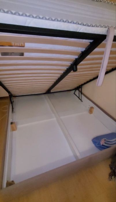 Ліжко-подіум двухспальне та матрац Одеська область