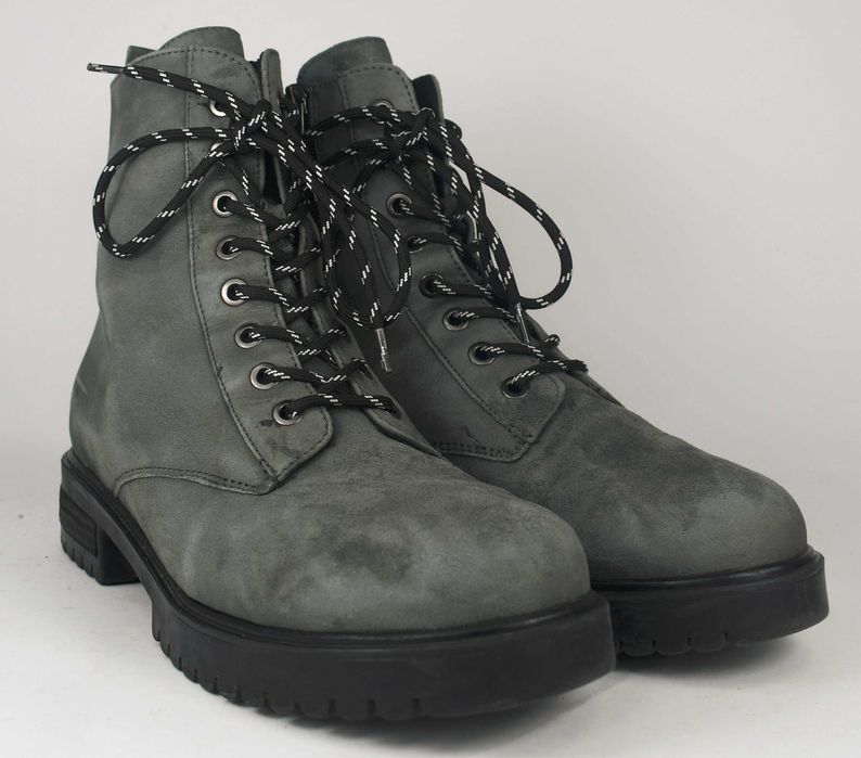 Używane ocieplane botki Caprice roz. 39