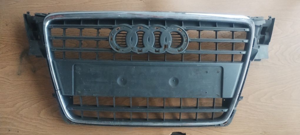 Grill audi a4 b8