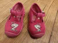 Butki buty dla dziewczynki rozmiar 20 BEFADO różowe kapcie do żłobka