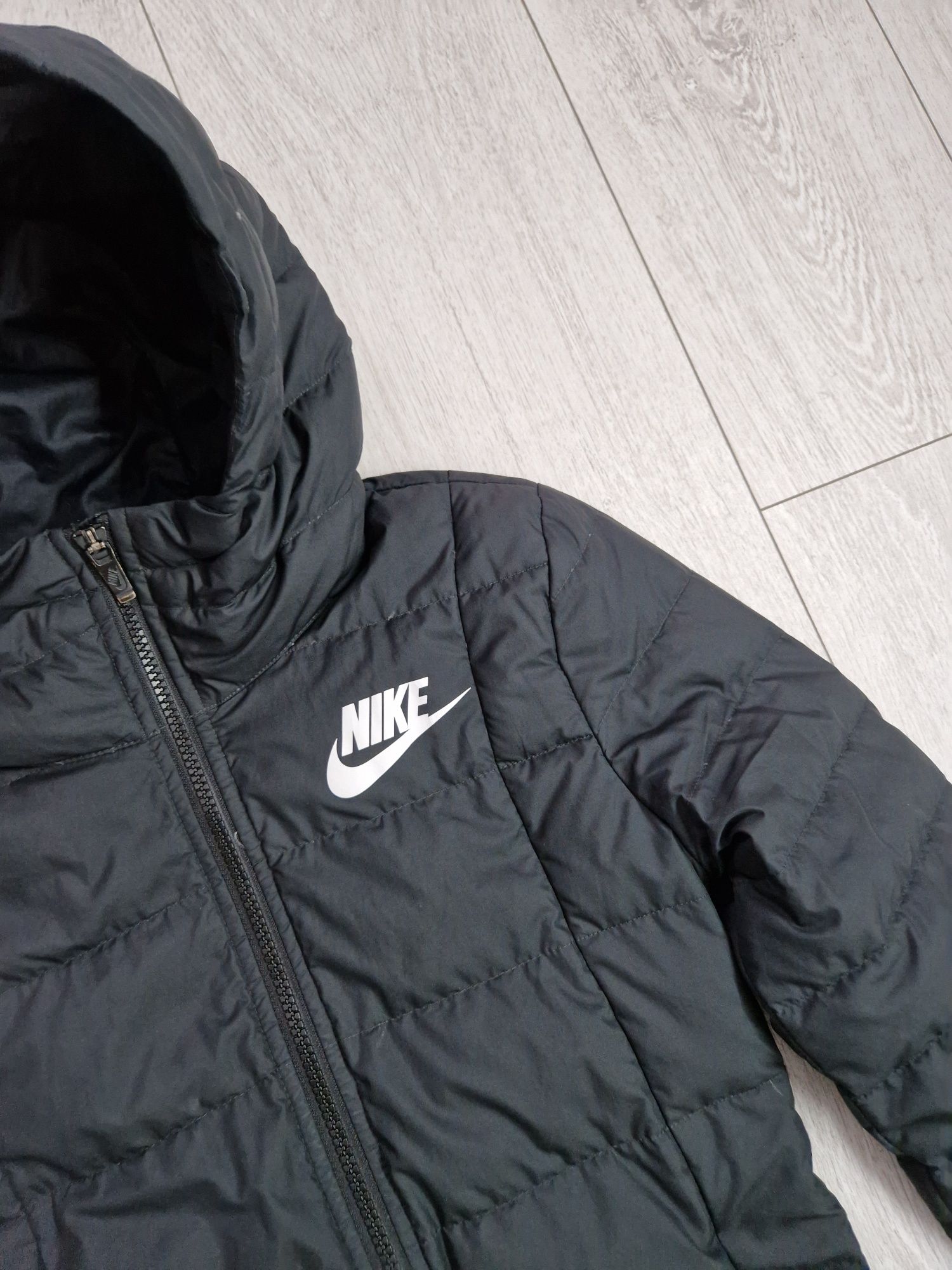 Nike kurtka pikowana puchowa bomberka