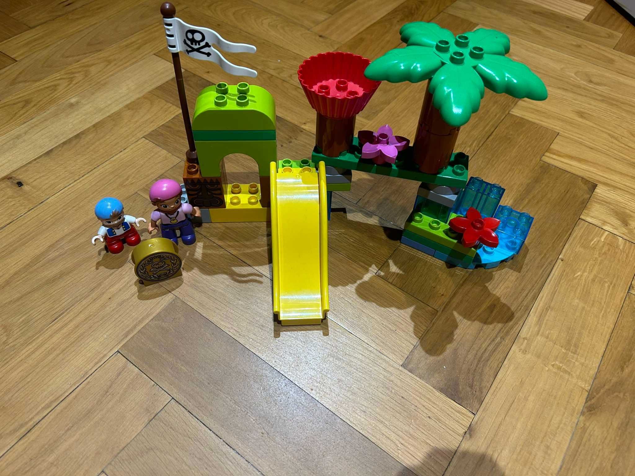 LEGO duplo Kryjówka w Nibylandii