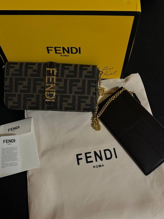 Шкіряна сумка та гаманець ф€нді