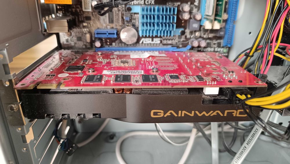 Komputer Athlon II X4 640/NVIDIA GeForce GT 630/ 8Gb ram/dysk ssd 1TB