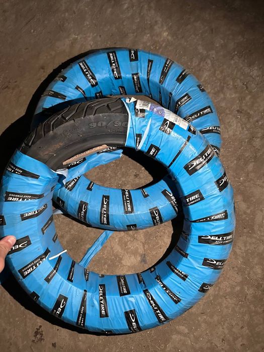 Нова резина 90/90-10