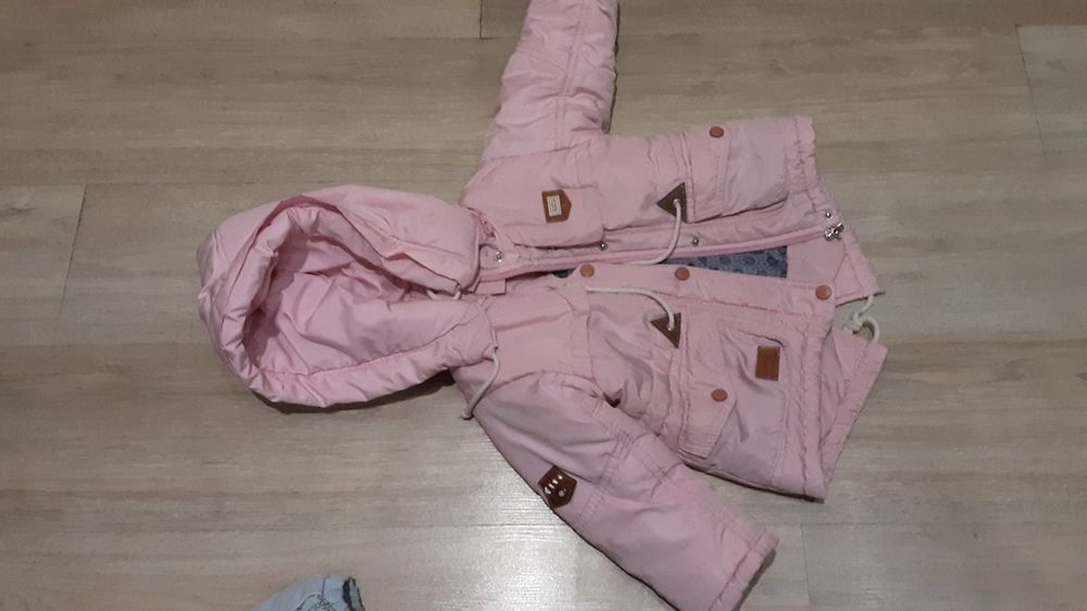 детские комбинезоны и курточки  от0 до 6месяцев.