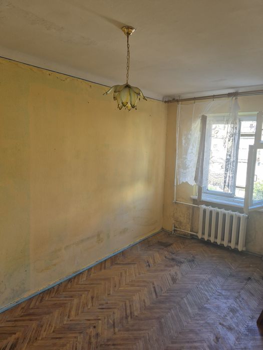 Продаж двохкімнатной квартири.