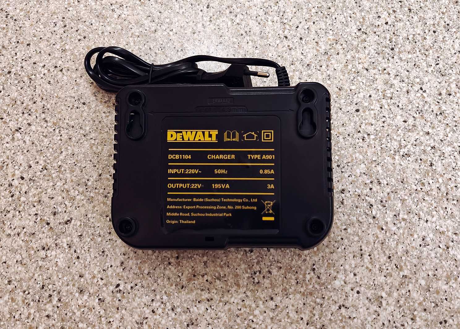 Зарядний пристрій Акб Dewalt (Деволт) DCB 1104 12-18v (3A)