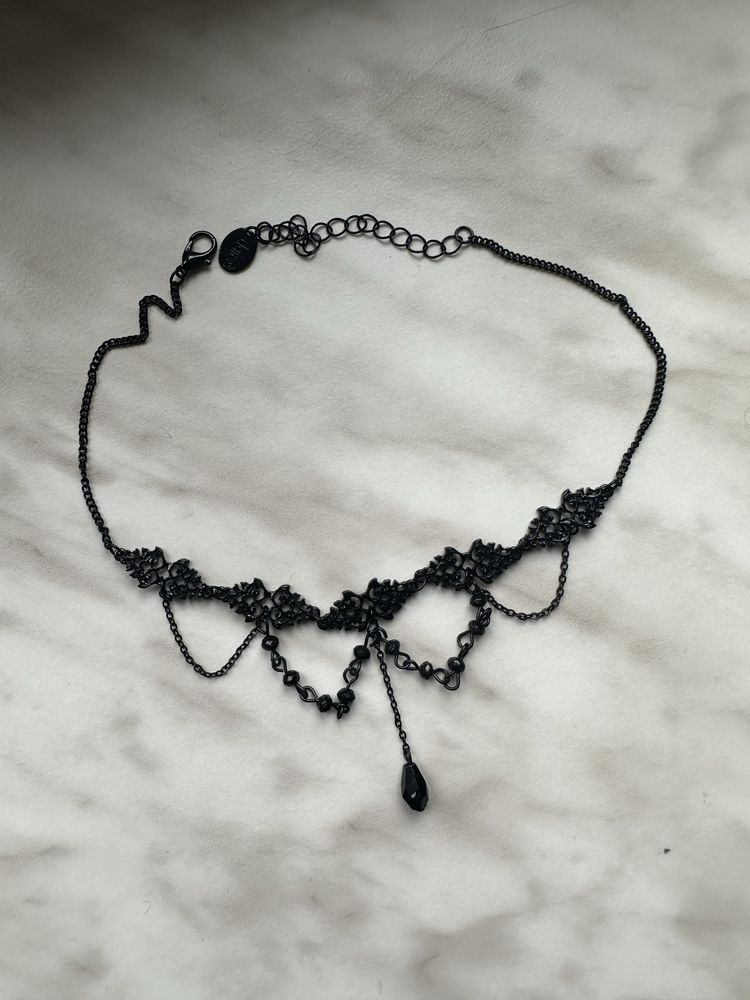 Czarny Choker Claire's