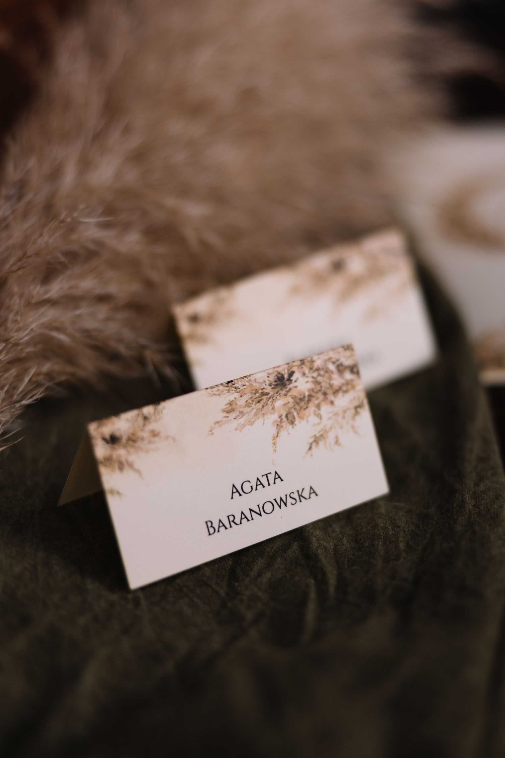 winietki na stół weselny boho trawy