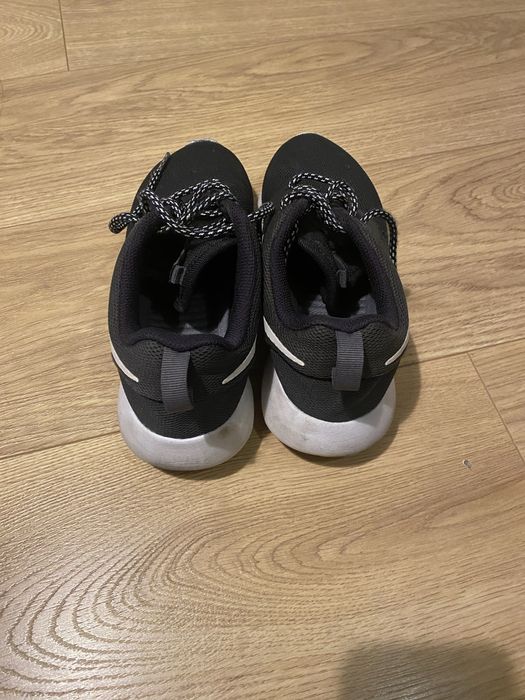 buty nike roshe run