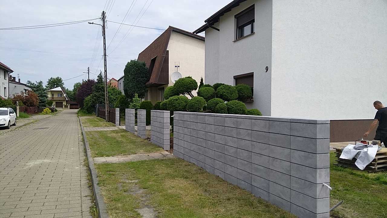 Nowość Beton Architektoniczny Montaż ogrodzeń gładkich , bloczki,