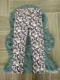 Стильні,фірмові джинси з звірятками для дівчинки 5-6 р.-H&M