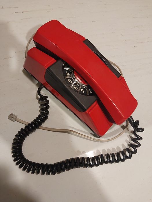 Stary telefon Telkom z prl