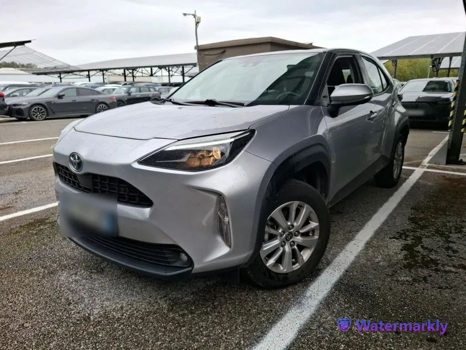 Toyota Yaris Dynamic Business