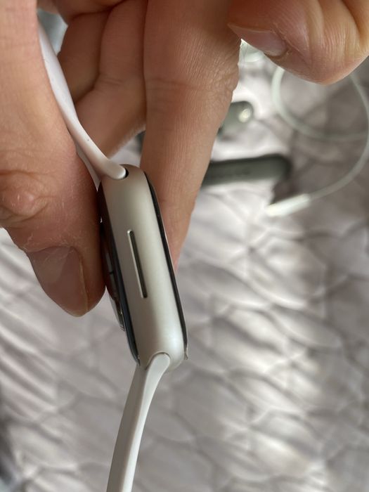 Продам apple watch 8 41mm як нові