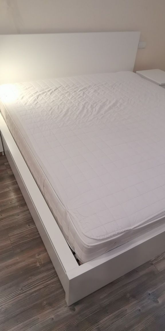 Rama łóżka z 4 pojemnikami, IKEA MALM, 180x200 cm