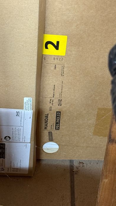 Mandal ikea na ściane do łóżka