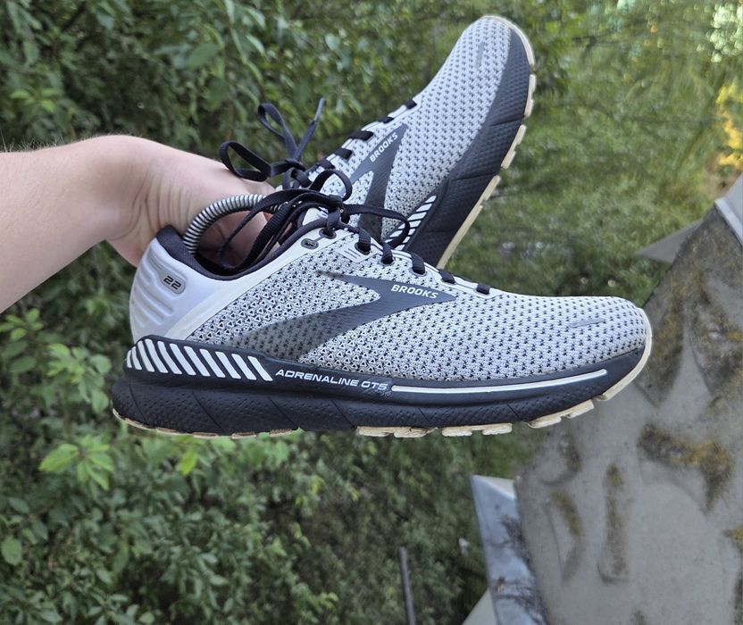 40р Brooks Adrenaline GTX 22 спортивні кросівки