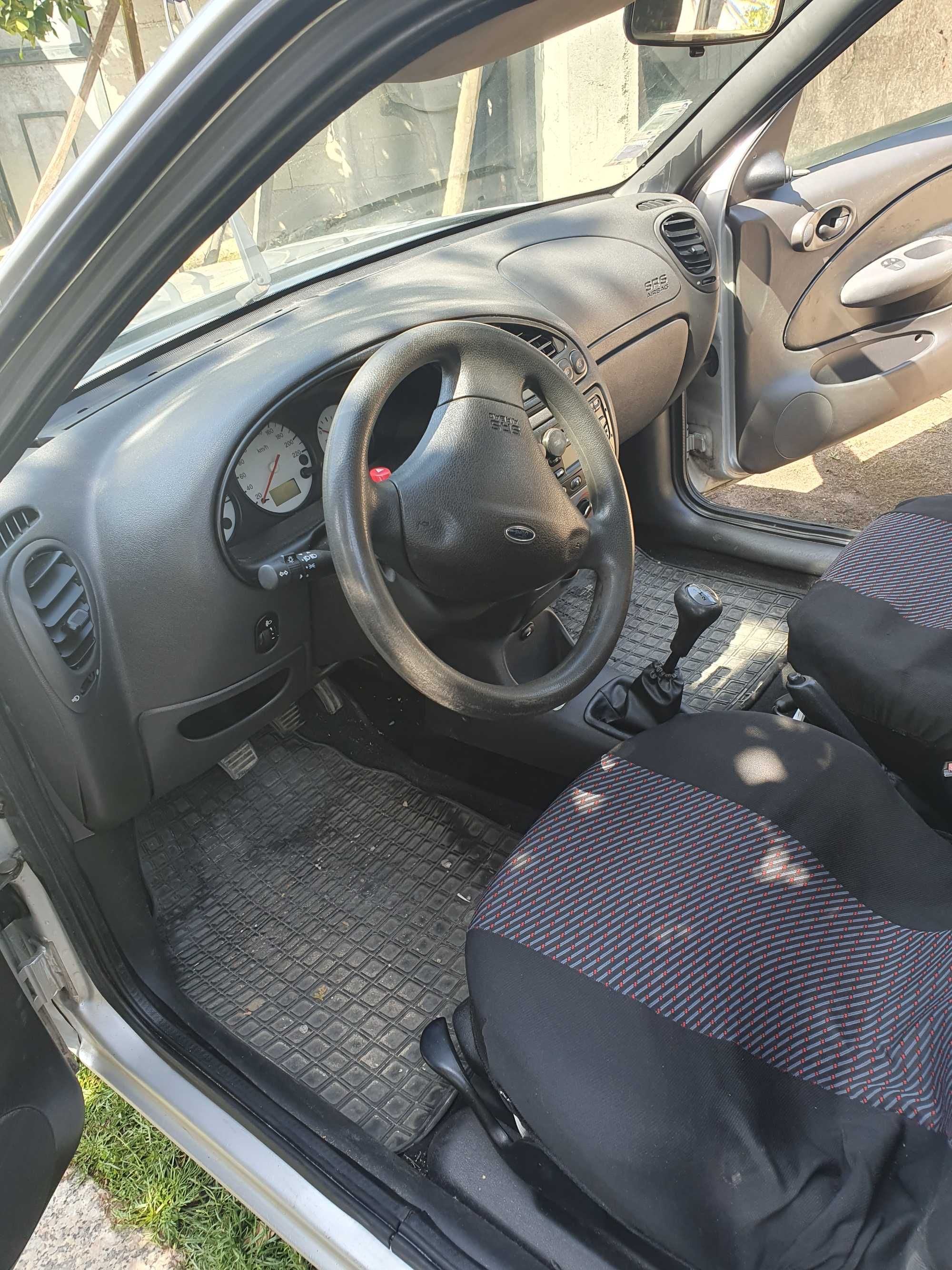 Ford fiesta poucos kms