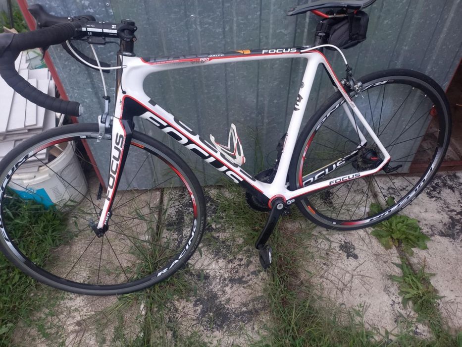 Kolarką Focus Izalco Pro
