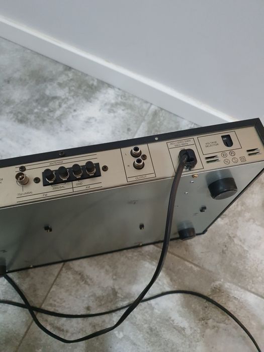 Tuner cyfrowy  harman  karton TU909