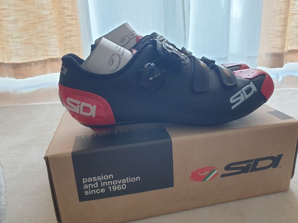 Vendo Sidi Alba 2 preto/vermelho  N45