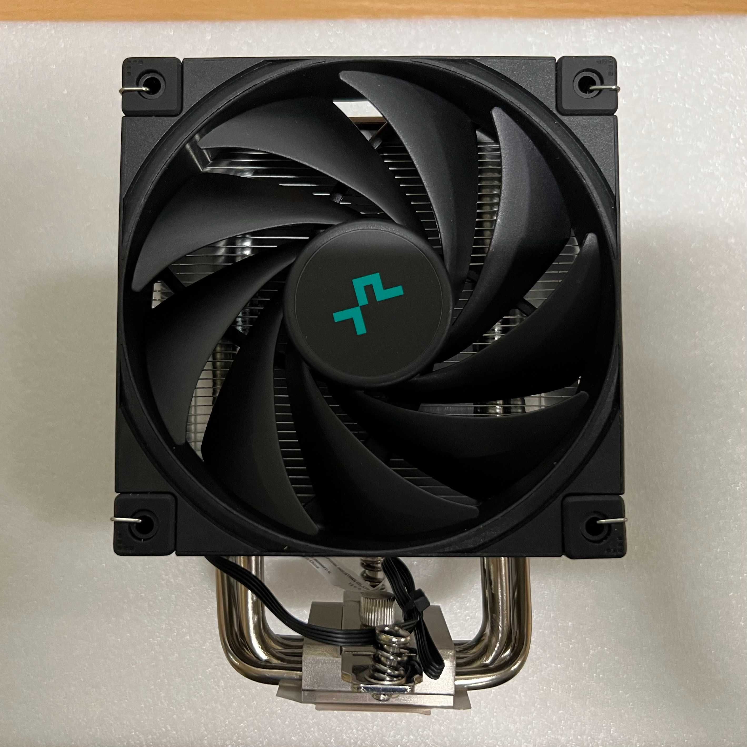 Кулер для процессора DEEPCOOL AK500 Black с мех. деформацией