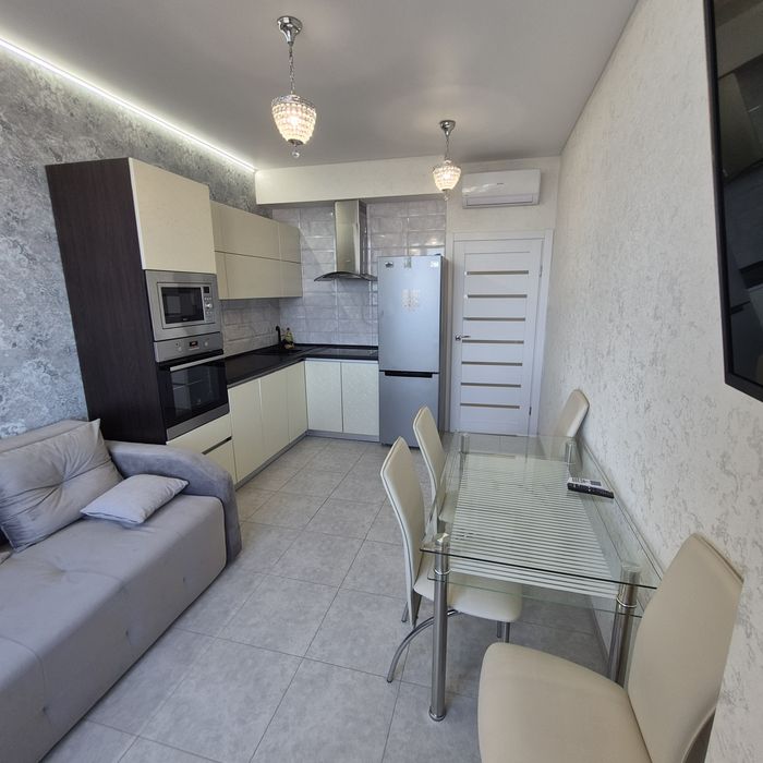 Аркадия. Каманина 16 а. 44 жем.2 ком.люкс. прямой вид моря