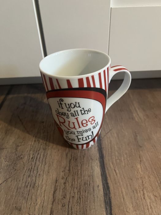 Porcelanowy kubek do kawy. Flo.