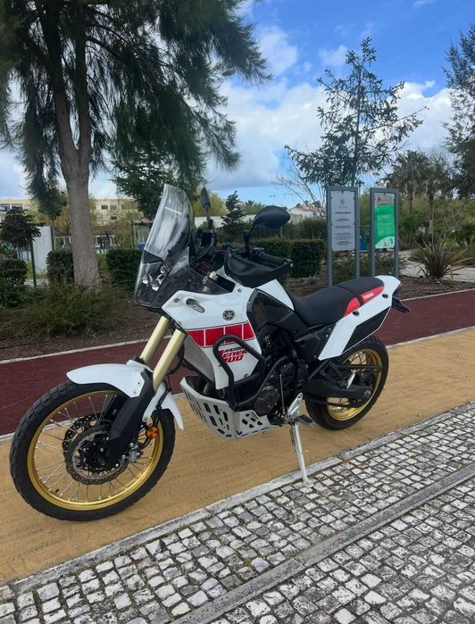 Tenere 700 Rally- Display a cores- bluetooth