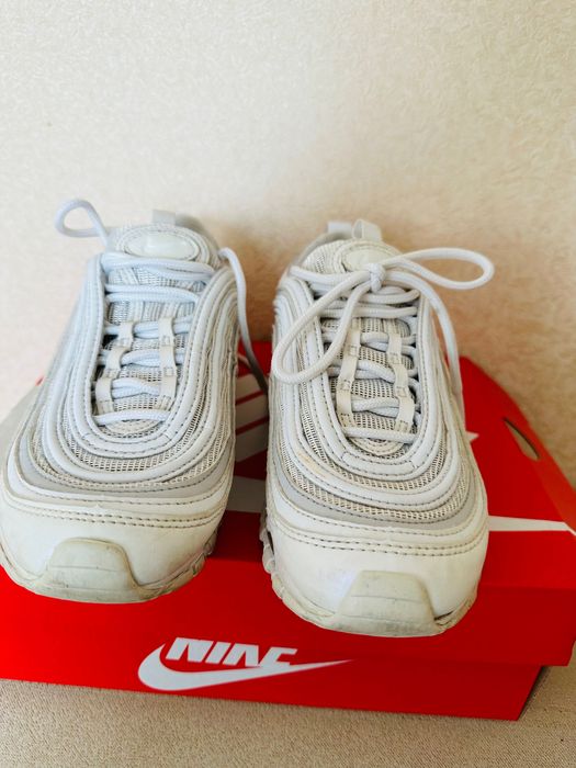 Кроссовки кросівки оригінал Nike Air Max 35 размер 22,5