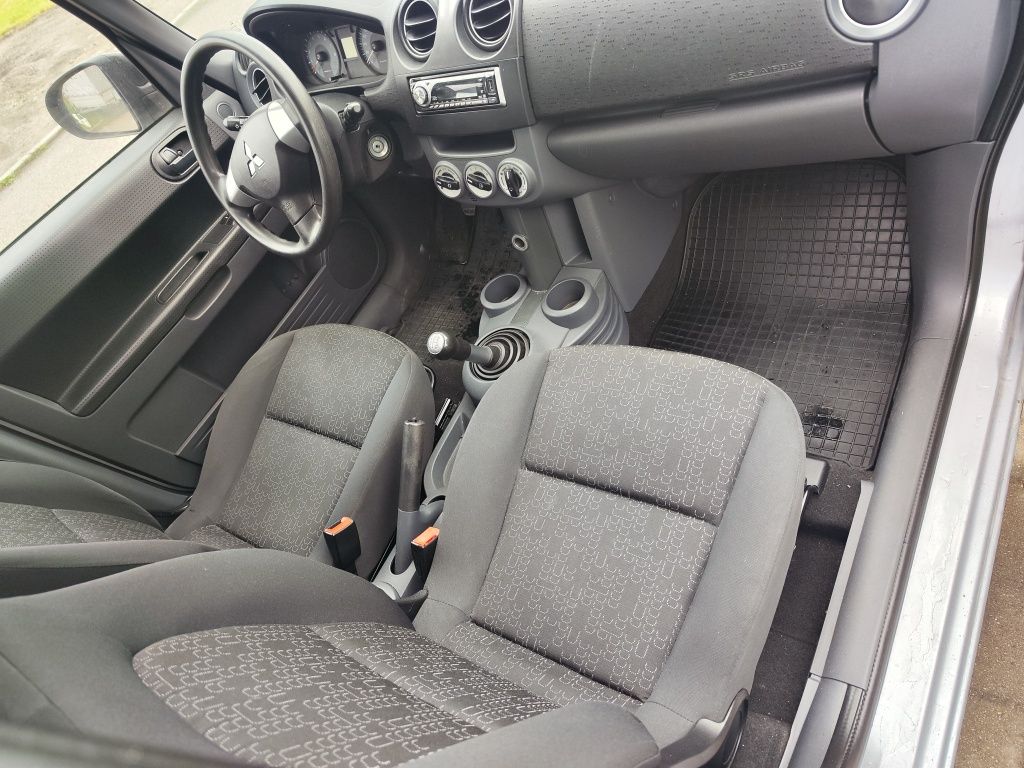 Mitsubishi colt. Klima