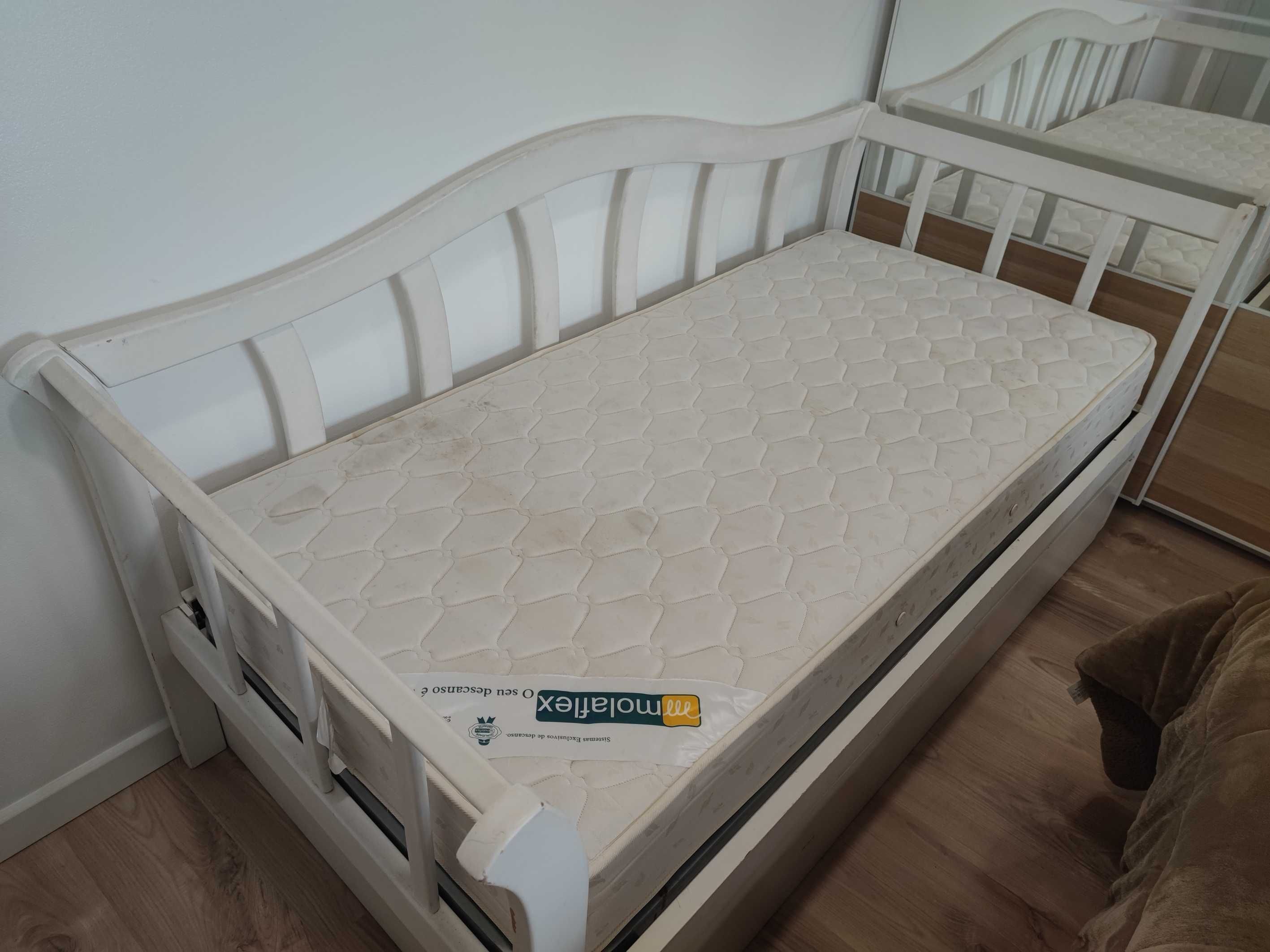 Cama Individual com Gavetão em Pinho + Colchão Molaflex